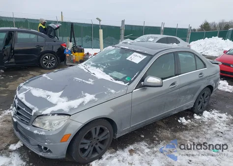 2009 Mercedes-Benz C 300 Luxury 4Matic/Sport 4Matic из США, поврежденный, VIN WDDGF81X59F219091